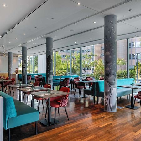 Отель Doubletree By Hilton Frankfurt Niederrad Франкфурт-на-Майне Экстерьер фото
